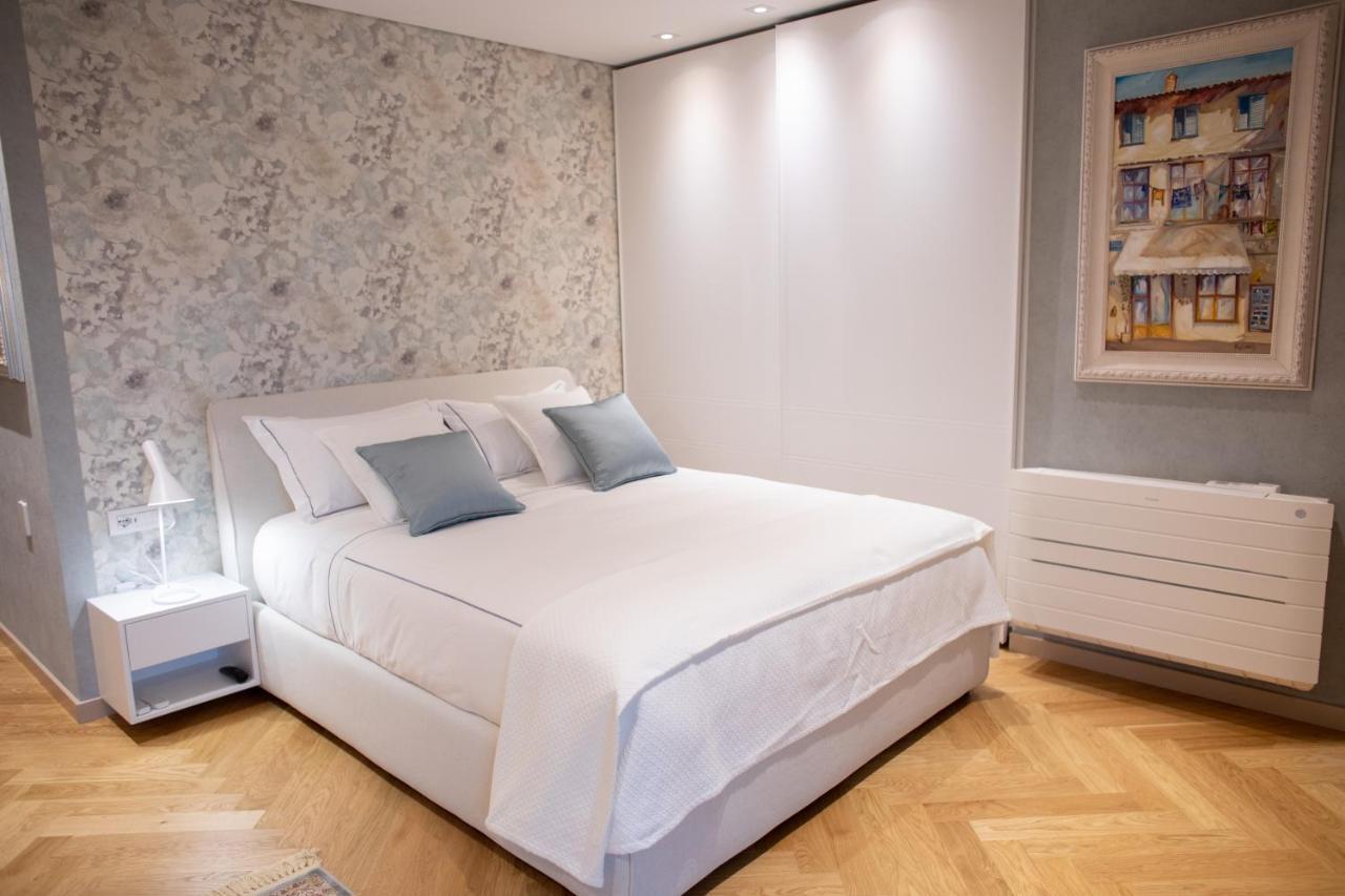 Seven Luxury Suites Tirana Exterior photo