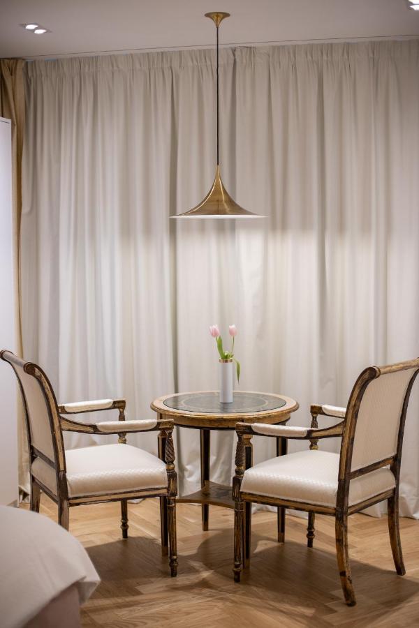 Seven Luxury Suites Tirana Exterior photo