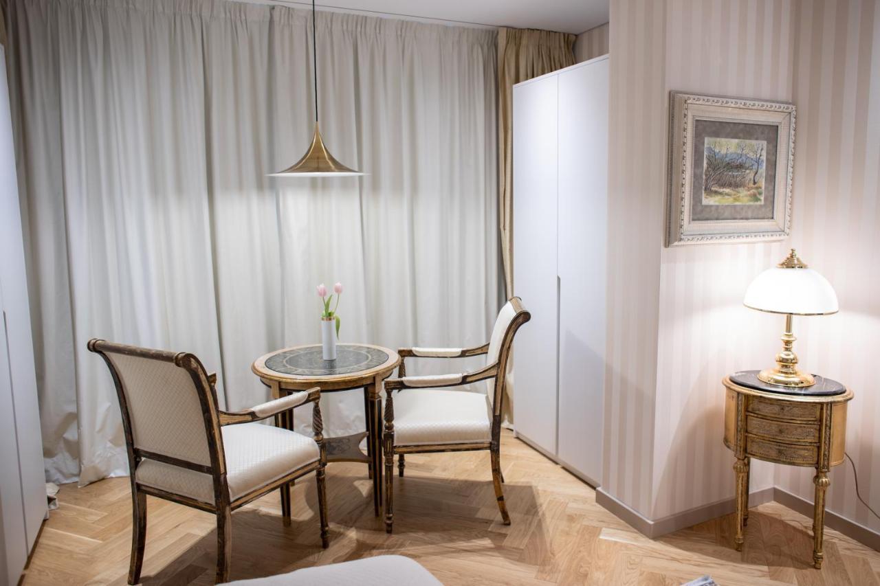 Seven Luxury Suites Tirana Exterior photo