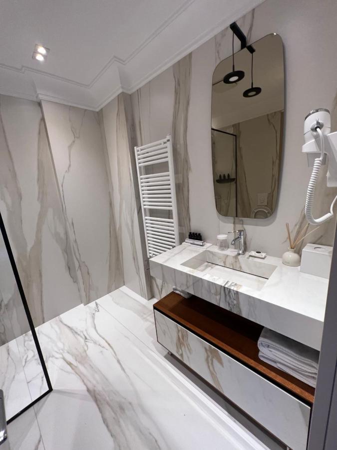 Seven Luxury Suites Tirana Exterior photo